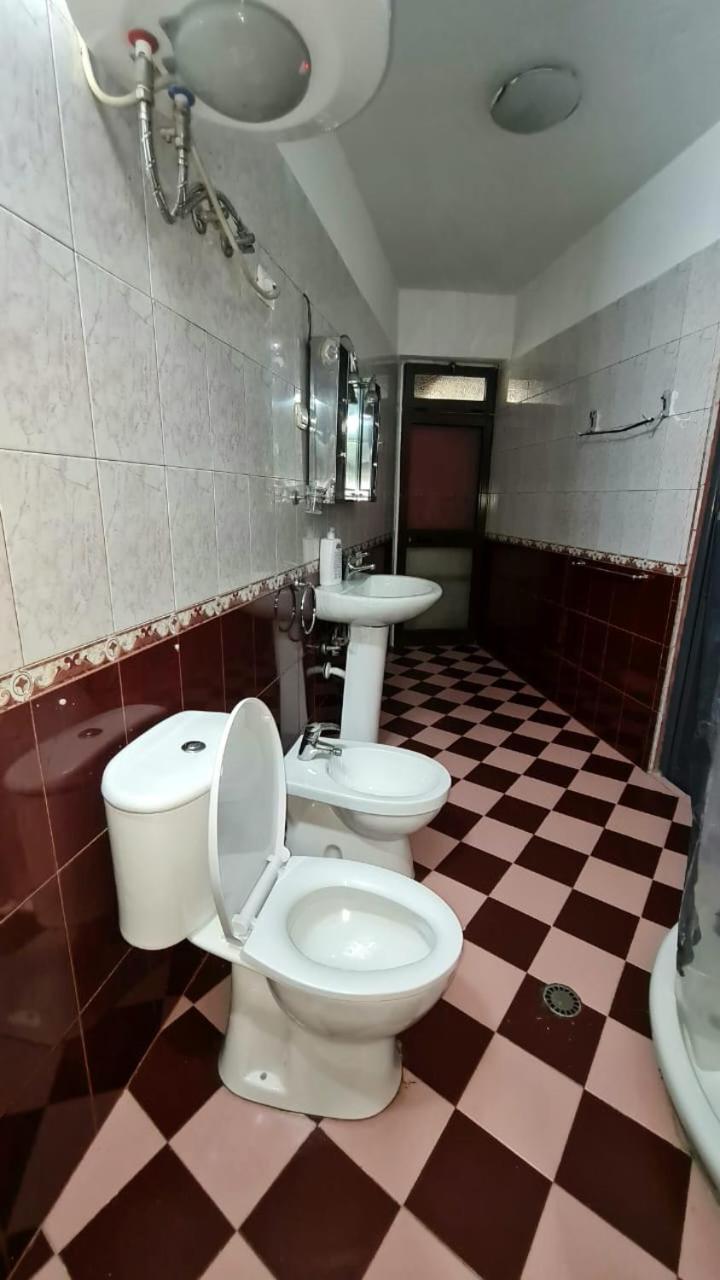 Calmly, Spacious Apartment Next To Usa Embassy ティラナ エクステリア 写真