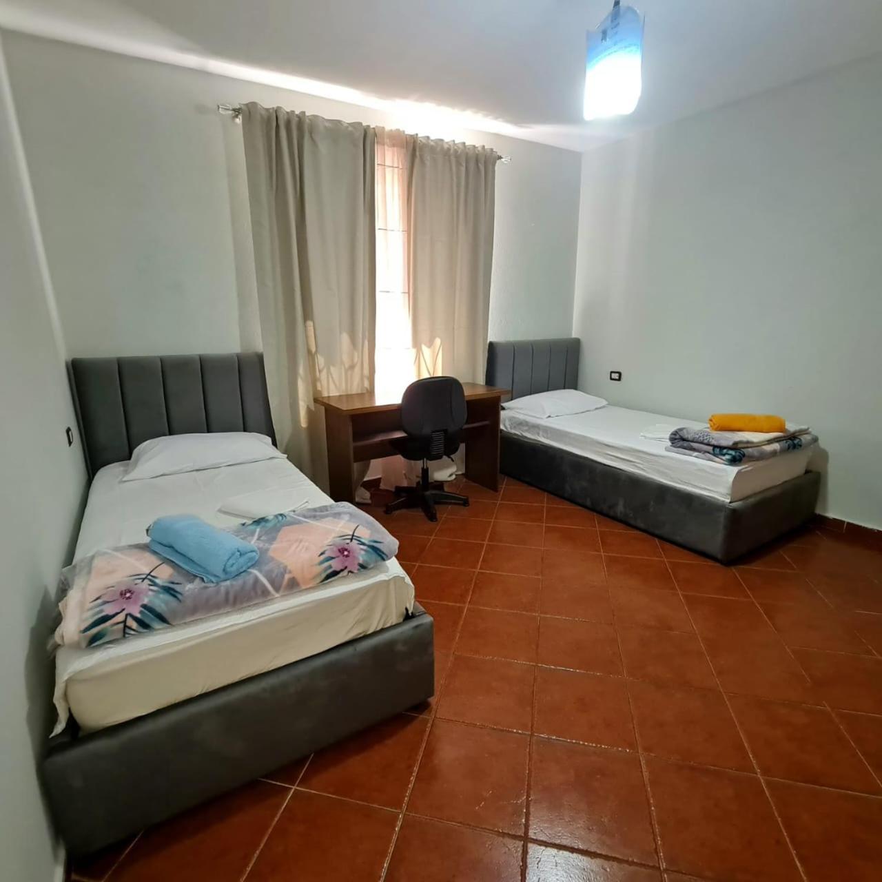 Calmly, Spacious Apartment Next To Usa Embassy ティラナ エクステリア 写真
